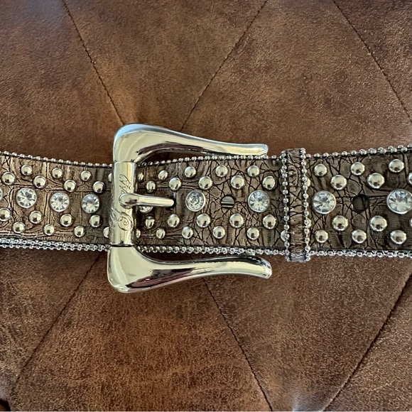 Guess Croc Embossed Belt Embellished with Silver Metal Studs & Crystals - Picture 11 of 12